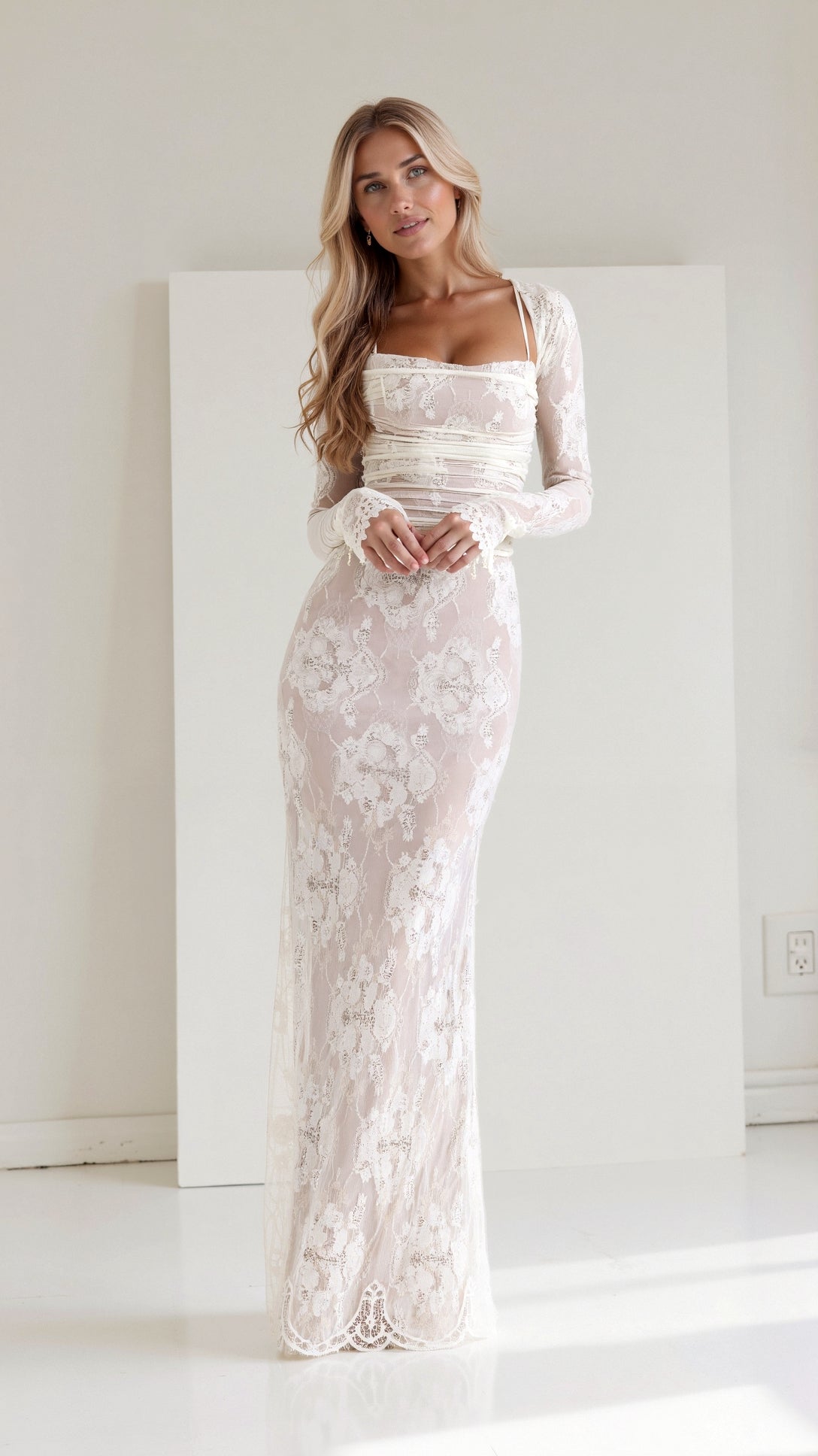 Elegantes Spitzenkleid mit Korsett-Oberteil für besondere Anlässe