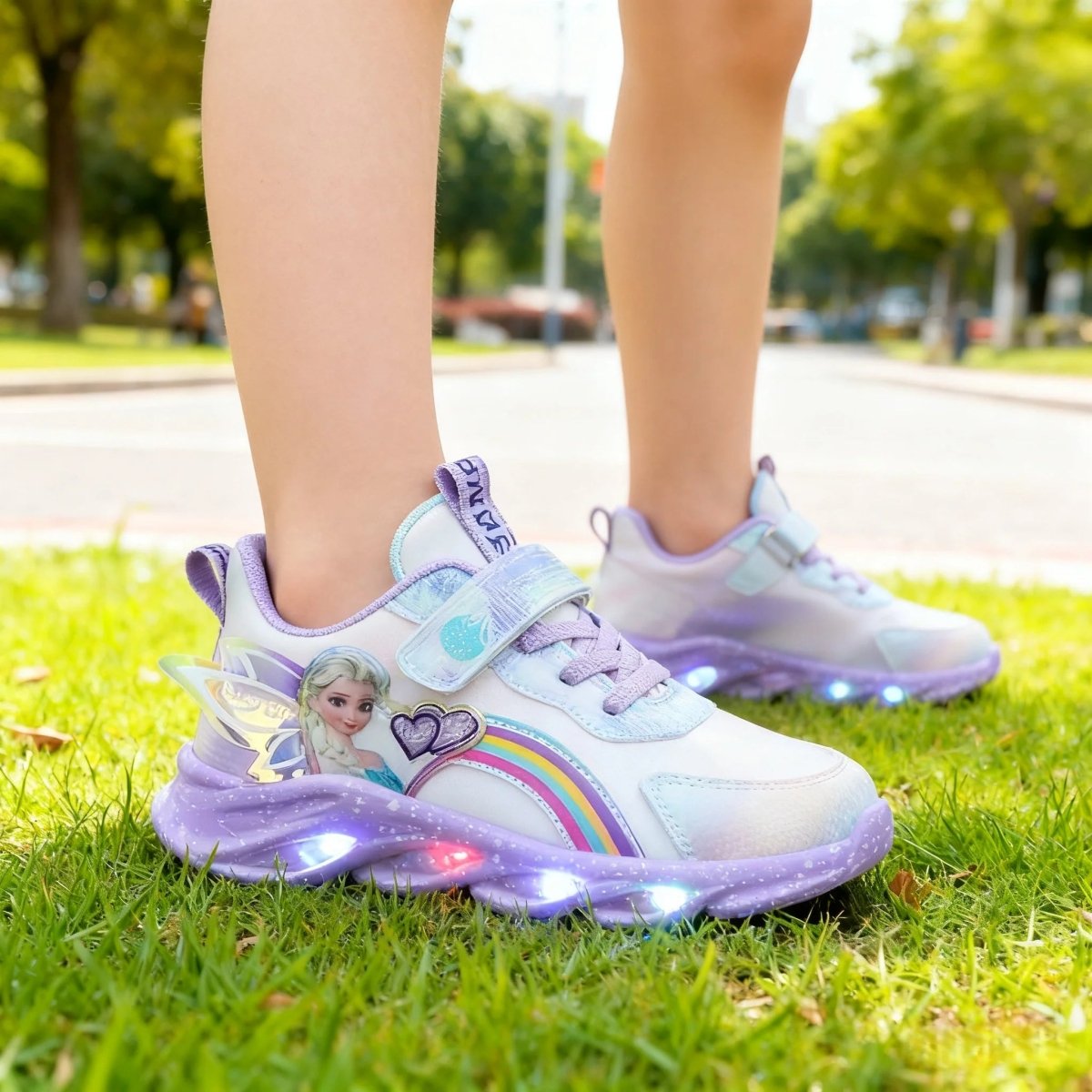 Kinder-Sneaker LED leicht wasserabweisend mit Eiskönigin-Print – Bild 8