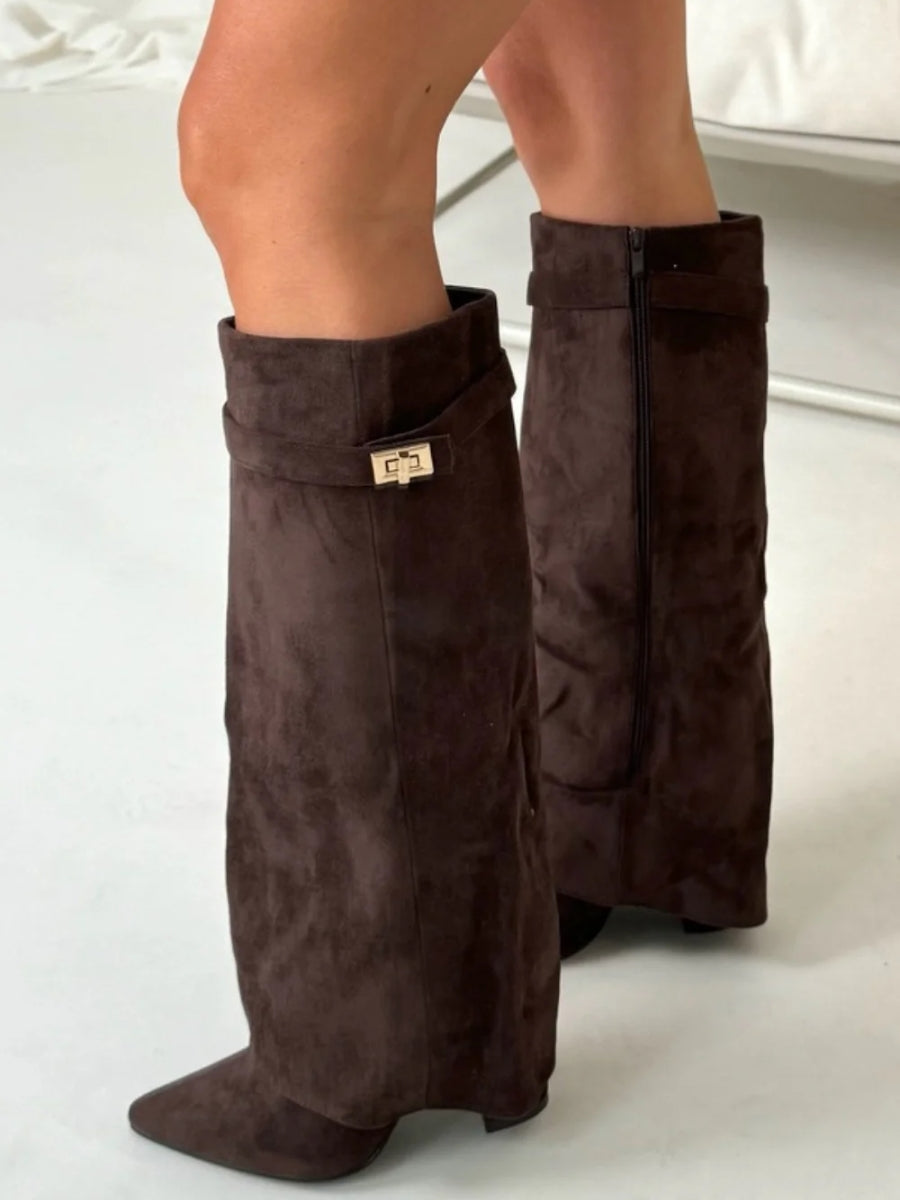 Damen Stiefel aus Kalbsvelours mit goldenem Verschluss – Bild 14