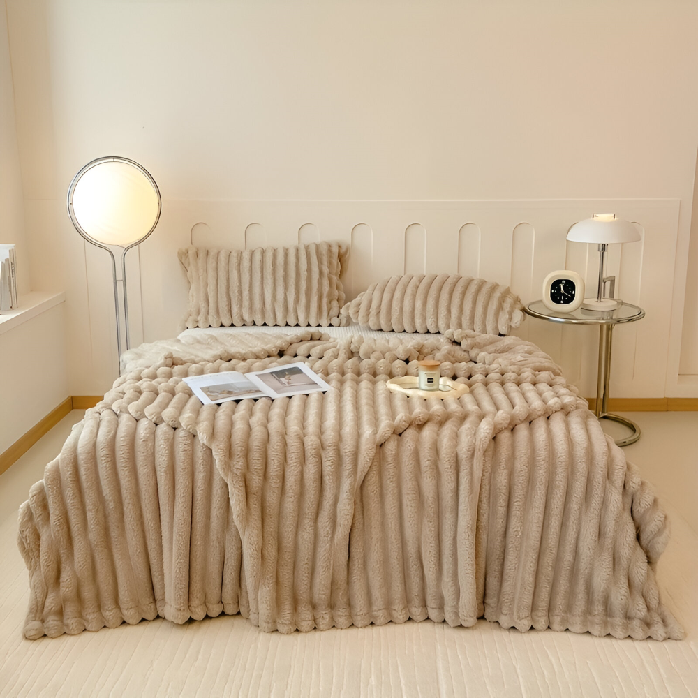 Fleecedecke leicht hautfreundlich für Zuhause und Reise – Bild 11