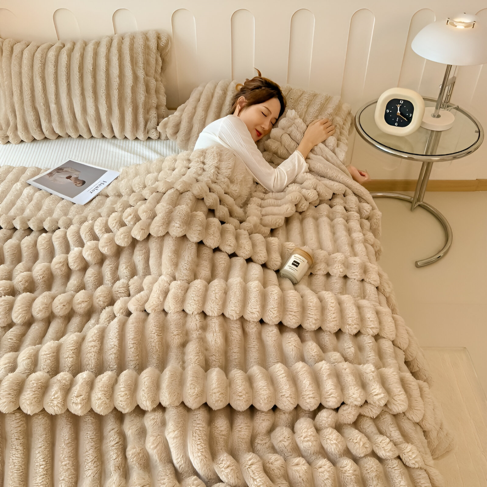 Fleecedecke leicht hautfreundlich für Zuhause und Reise – Bild 12