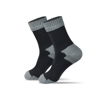 Wasserdichte Outdoor Socken – Atmungsaktiv & Fleece-gefüttert